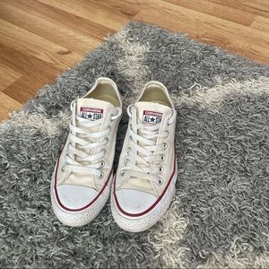 Low rise Cream converse